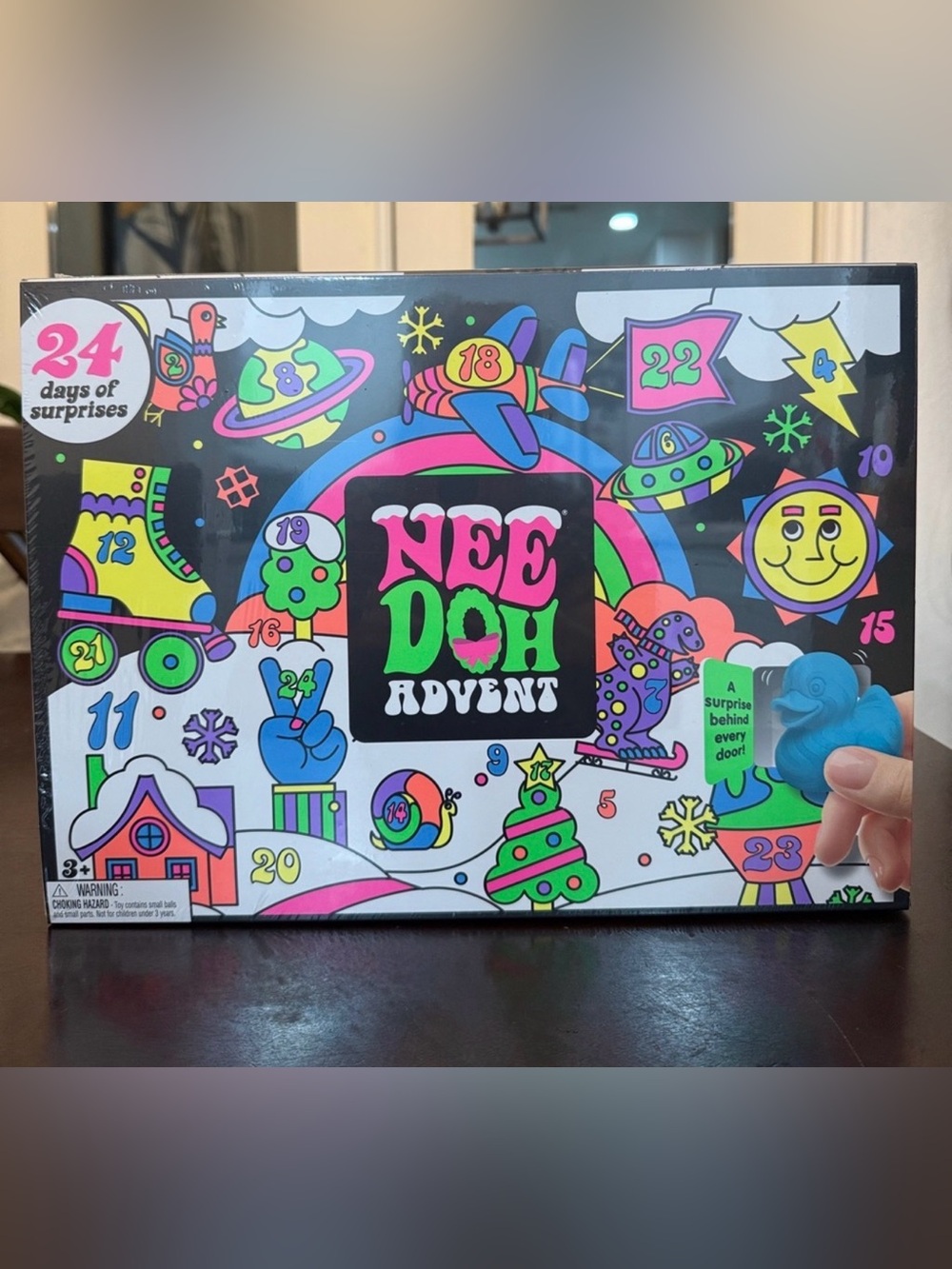 NeeDoh Squishmas Advent Countdown Playset - Neon Pink & Green